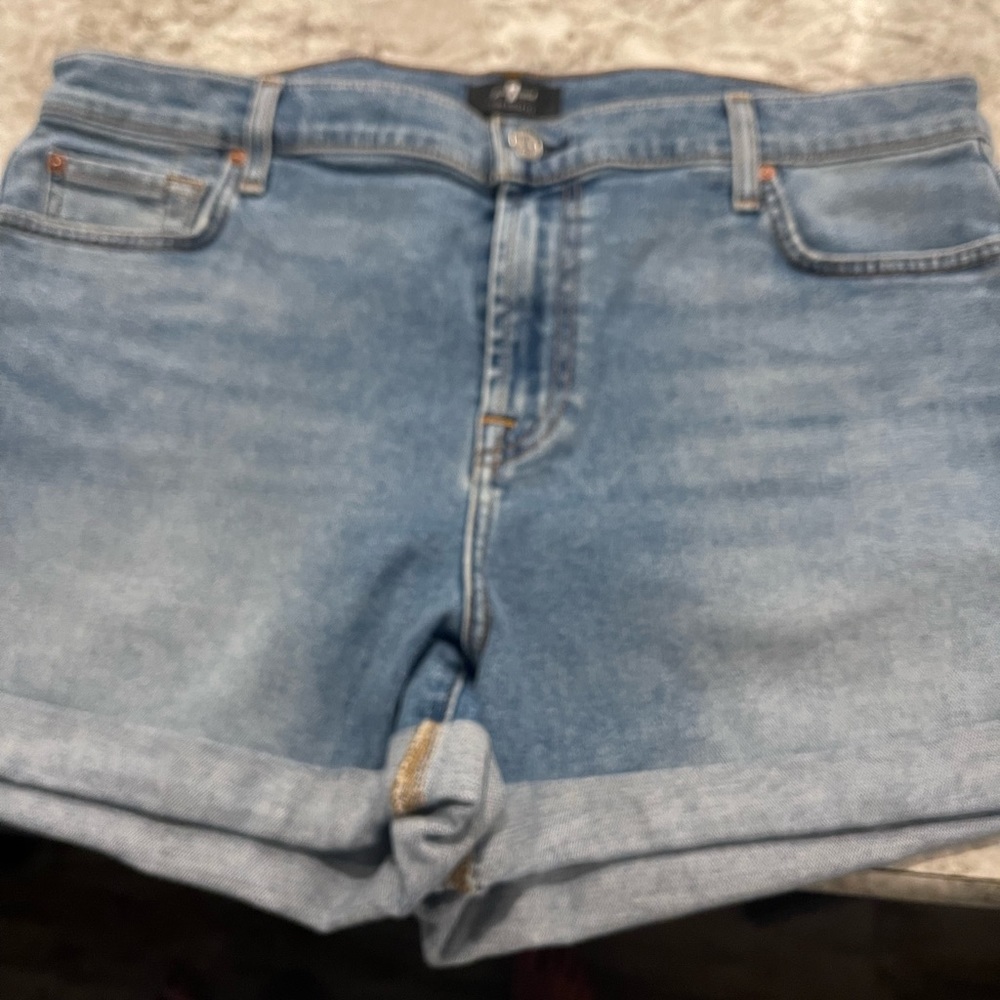 7 for all mankind